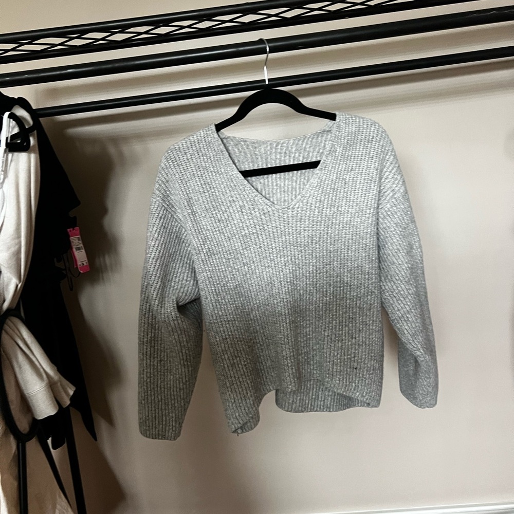 Grey cropped sweater